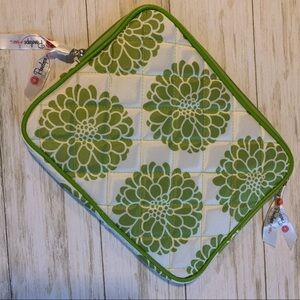 Tablet Case Green Quilted